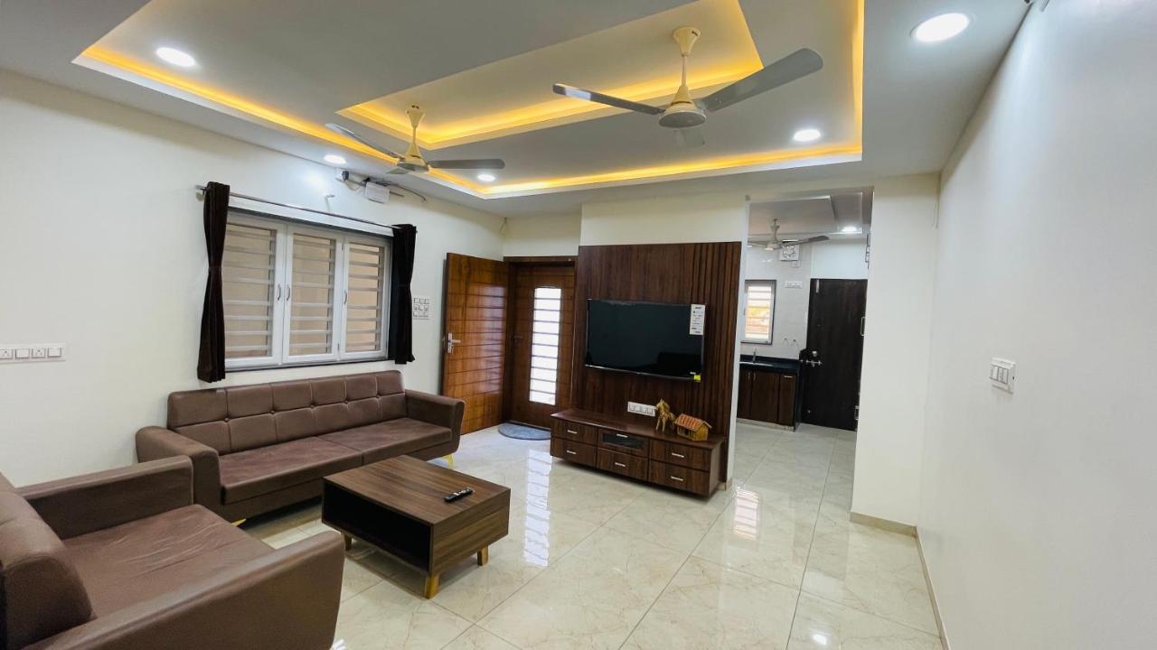 Luxurious 3 Bhk Villa In Bhuj - Shivani Homestay Ngoại thất bức ảnh