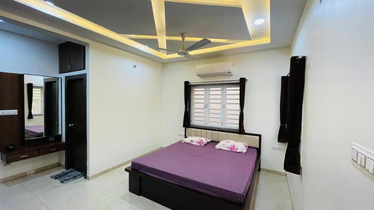 Luxurious 3 Bhk Villa In Bhuj - Shivani Homestay Ngoại thất bức ảnh