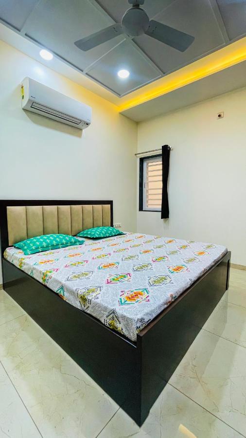 Luxurious 3 Bhk Villa In Bhuj - Shivani Homestay Ngoại thất bức ảnh